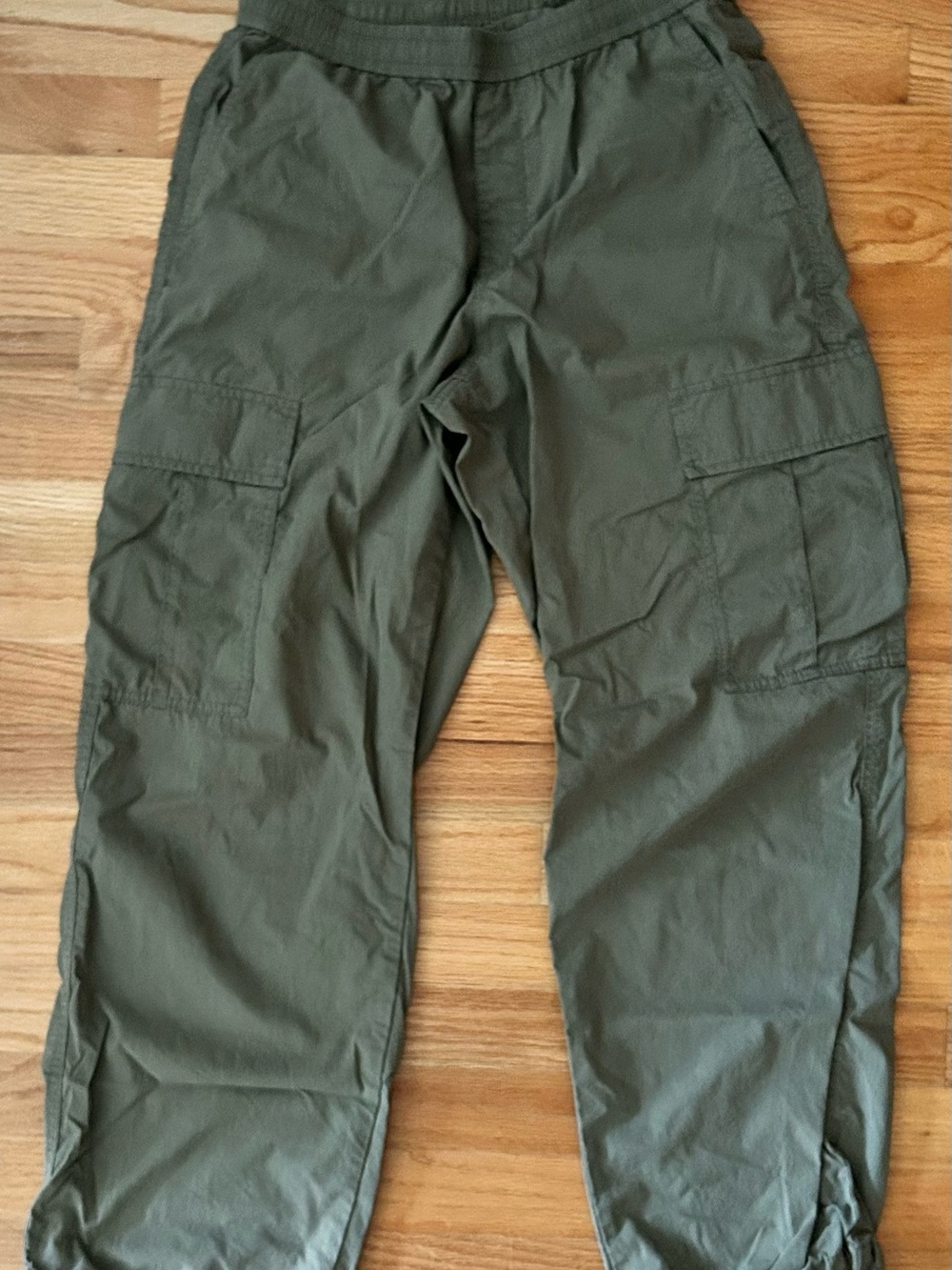UNIQLO Olive Cargo Pants